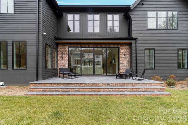 9119 Summer Club Road, Charlotte, NC 28277