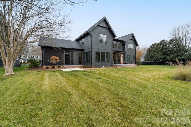 9119 Summer Club Road, Charlotte, NC 28277