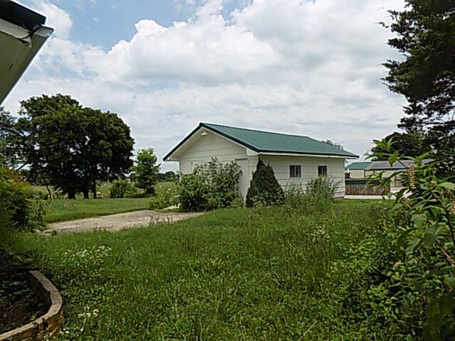 7979 State Highway 14 E, Sparta, MO 65753