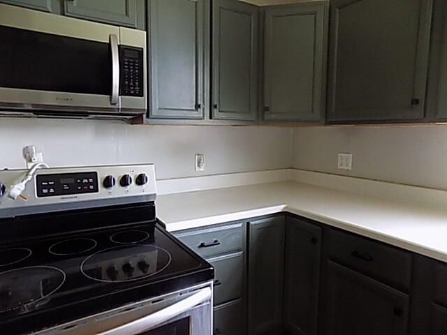 7979 State Highway 14 E, Sparta, MO 65753