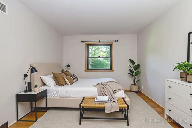 N10W23564 Robinhood COURT, Waukesha, WI 53188