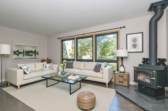 N10W23564 Robinhood COURT, Waukesha, WI 53188