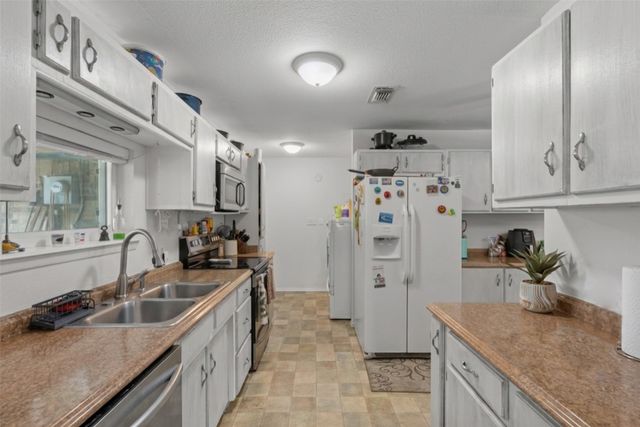 1205 S Rusk Street, Weatherford, TX 76086