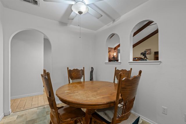 1205 S Rusk Street, Weatherford, TX 76086