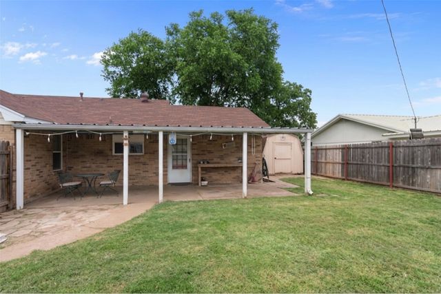1205 S Rusk Street, Weatherford, TX 76086