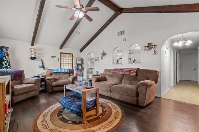 1205 S Rusk Street, Weatherford, TX 76086