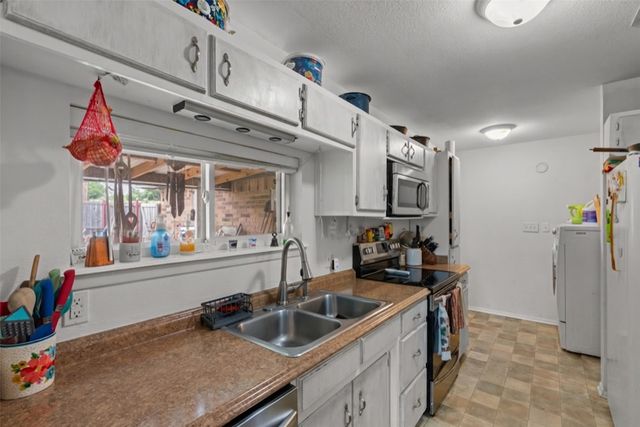 1205 S Rusk Street, Weatherford, TX 76086