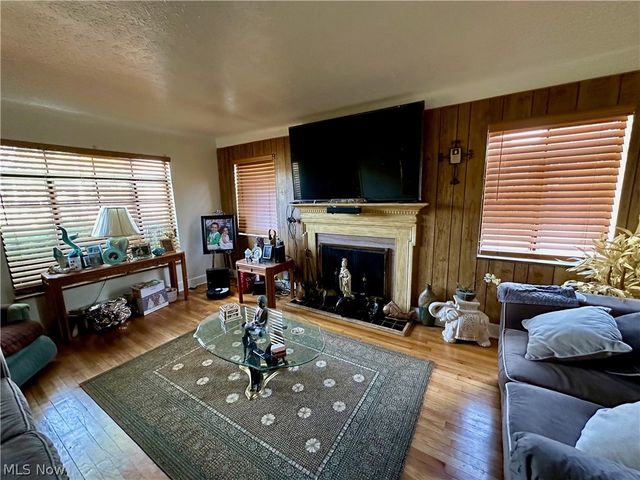 1166 E 176th Street, Cleveland, OH 44119
