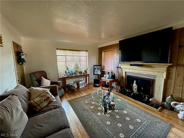 1166 E 176th Street, Cleveland, OH 44119