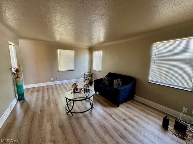 1166 E 176th Street, Cleveland, OH 44119