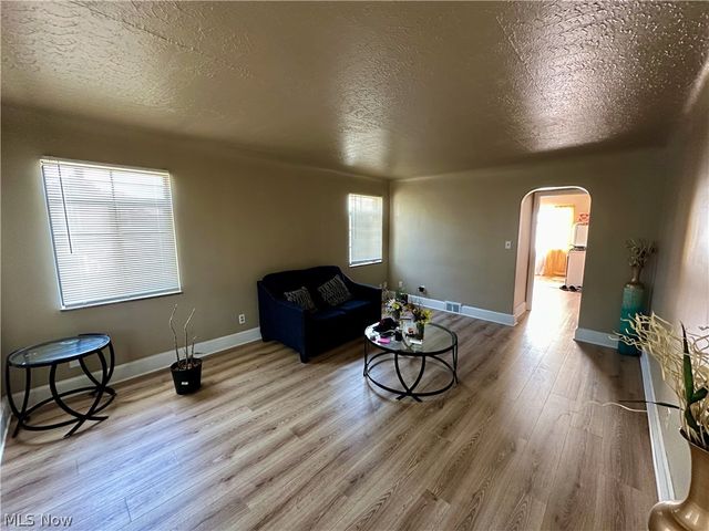 1166 E 176th Street, Cleveland, OH 44119