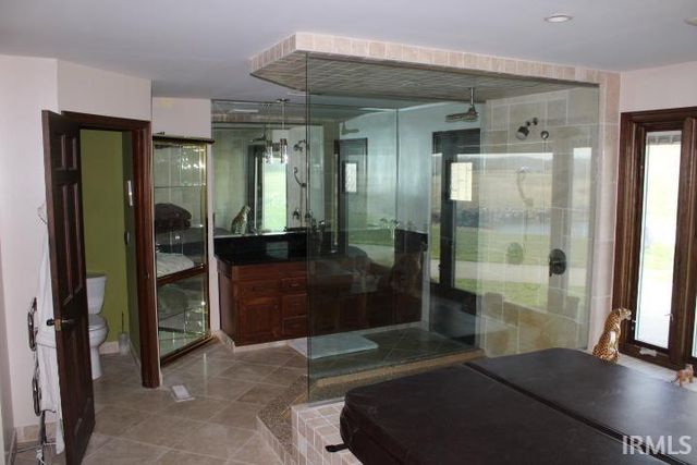 5933 Hoagland Road, Hoagland, IN 46745