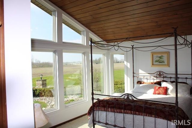 5933 Hoagland Road, Hoagland, IN 46745