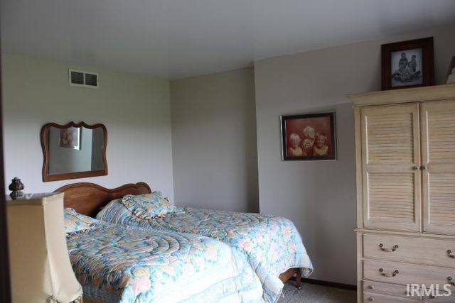 5933 Hoagland Road, Hoagland, IN 46745