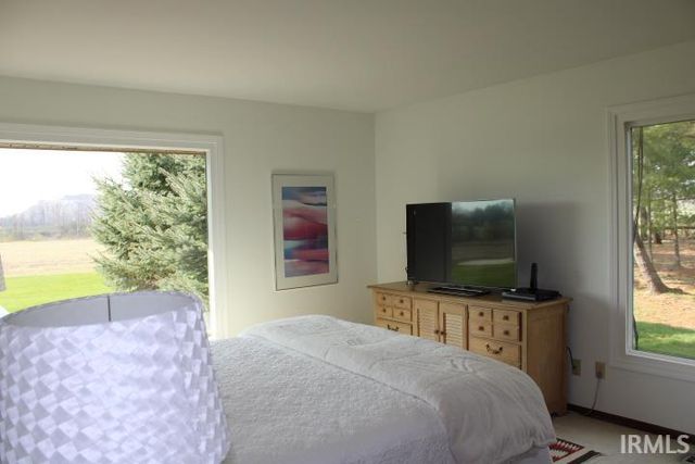 5933 Hoagland Road, Hoagland, IN 46745