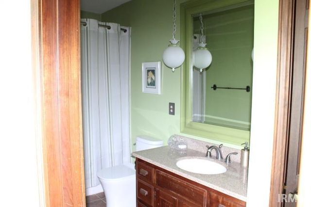 5933 Hoagland Road, Hoagland, IN 46745