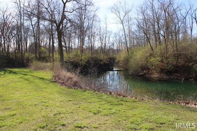 5933 Hoagland Road, Hoagland, IN 46745