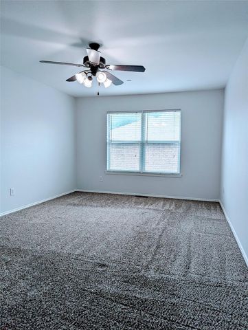 200 Inverness Drive, Lewisville, TX 75067