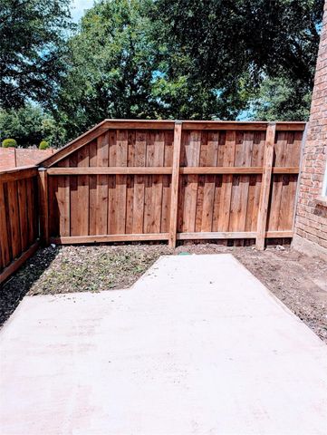 200 Inverness Drive, Lewisville, TX 75067