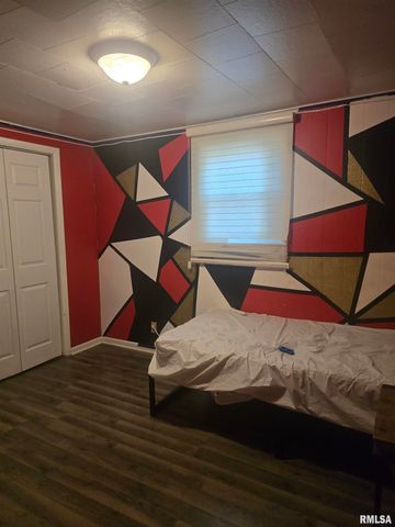 419 N 21ST Street, Herrin, IL 62948