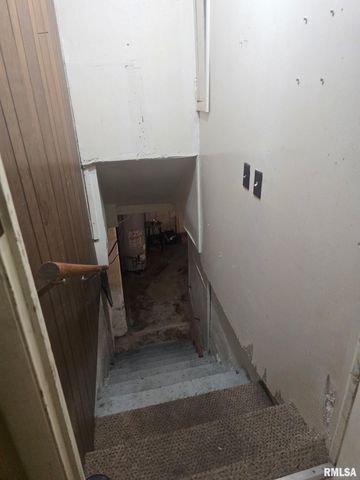 419 N 21ST Street, Herrin, IL 62948