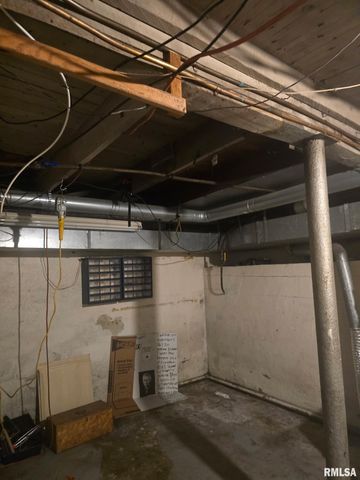 419 N 21ST Street, Herrin, IL 62948