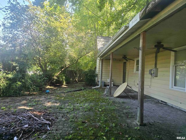 419 N 21ST Street, Herrin, IL 62948