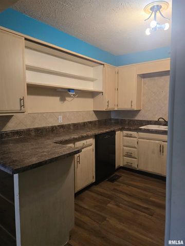 419 N 21ST Street, Herrin, IL 62948