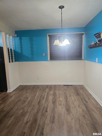 419 N 21ST Street, Herrin, IL 62948