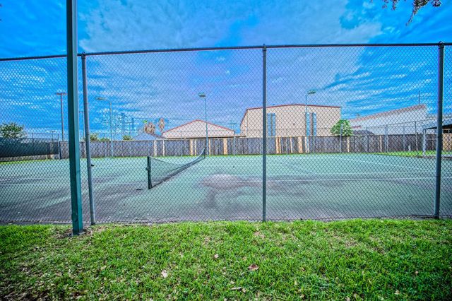 6411 Briar Glade Drive, Houston, TX 77072