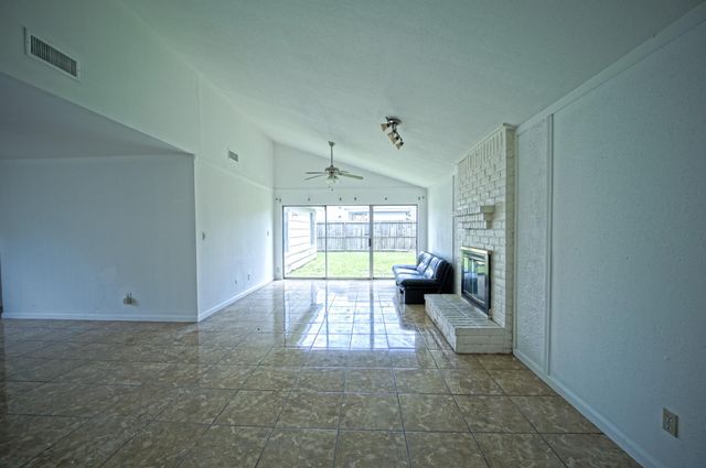 6411 Briar Glade Drive, Houston, TX 77072