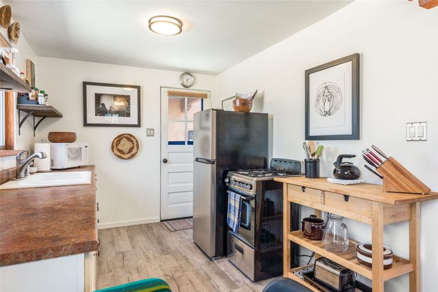 727 Galisteo A, Santa Fe, NM 87501
