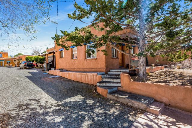 727 Galisteo A, Santa Fe, NM 87501