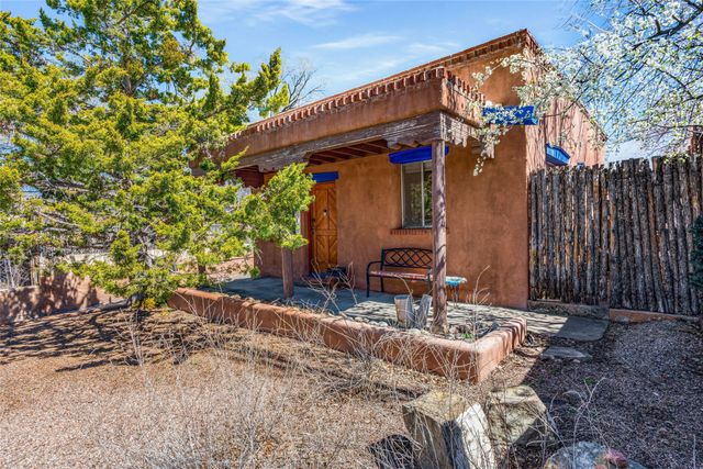727 Galisteo A, Santa Fe, NM 87501