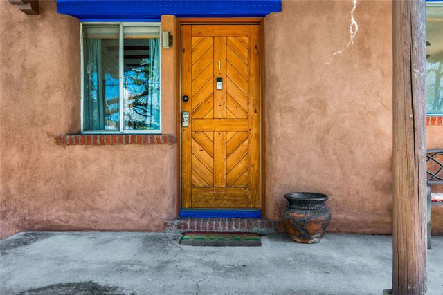 727 Galisteo A, Santa Fe, NM 87501