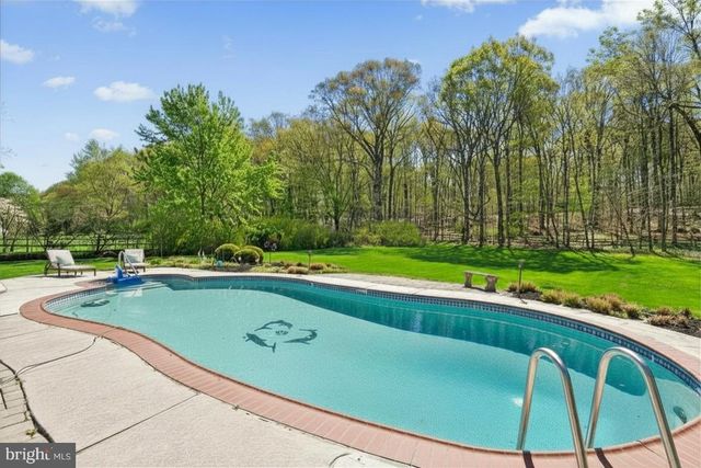5774 S DEER RUN RD, Doylestown, PA 18902