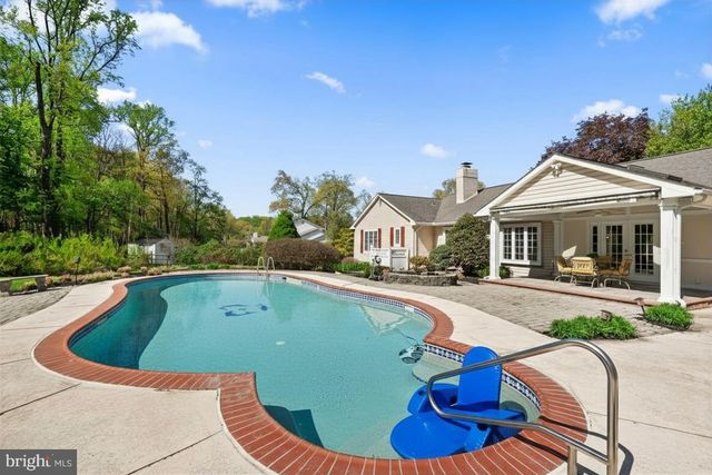 5774 S DEER RUN RD, Doylestown, PA 18902