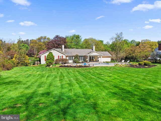 5774 S DEER RUN RD, Doylestown, PA 18902