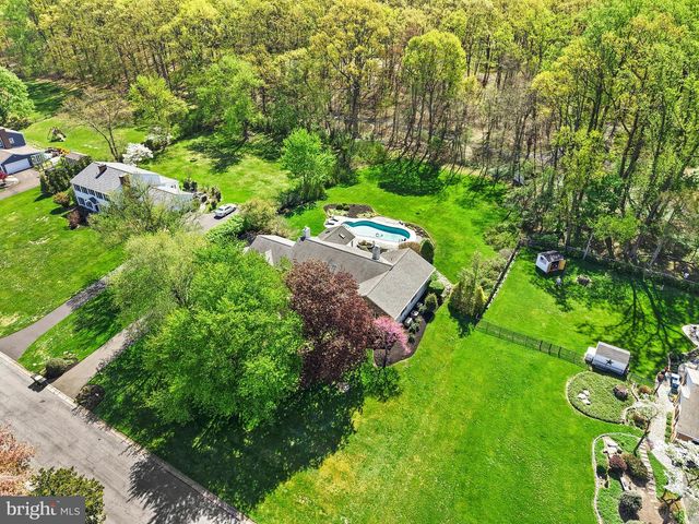 5774 S DEER RUN RD, Doylestown, PA 18902