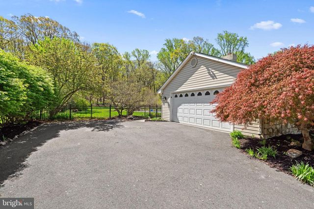 5774 S DEER RUN RD, Doylestown, PA 18902