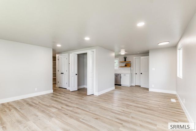 1087 Lovejoy Street, Idaho Falls, ID 83401