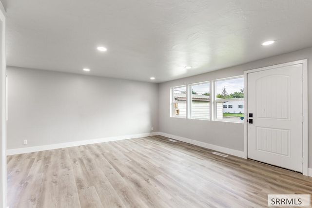1087 Lovejoy Street, Idaho Falls, ID 83401