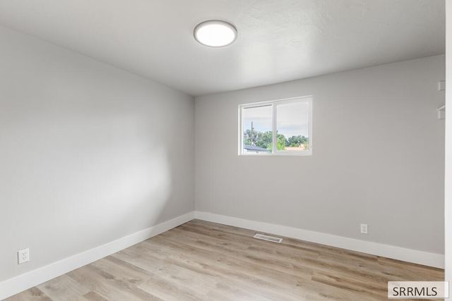 1087 Lovejoy Street, Idaho Falls, ID 83401