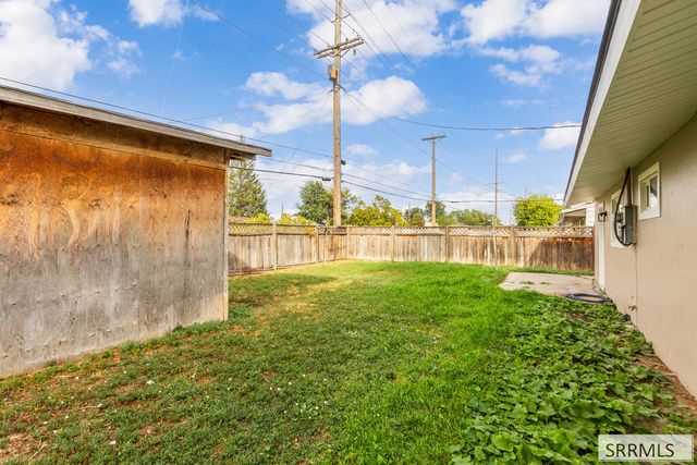 1087 Lovejoy Street, Idaho Falls, ID 83401