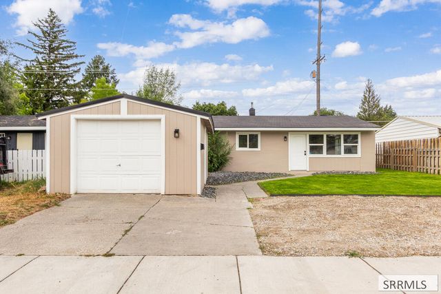 1087 Lovejoy Street, Idaho Falls, ID 83401