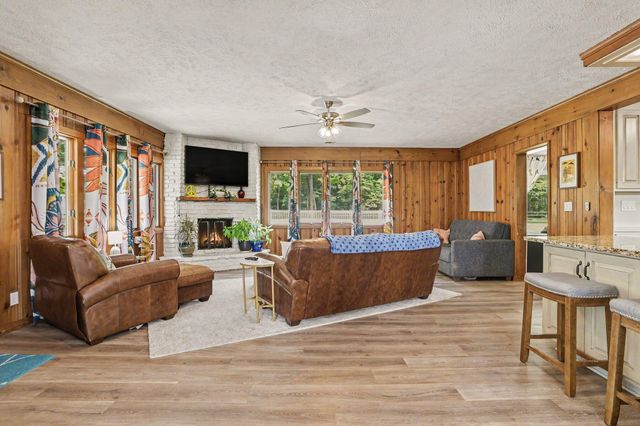 11628 S Lake Chapin Road, Berrien Twp, MI 49103