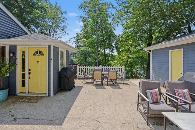 11628 S Lake Chapin Road, Berrien Twp, MI 49103