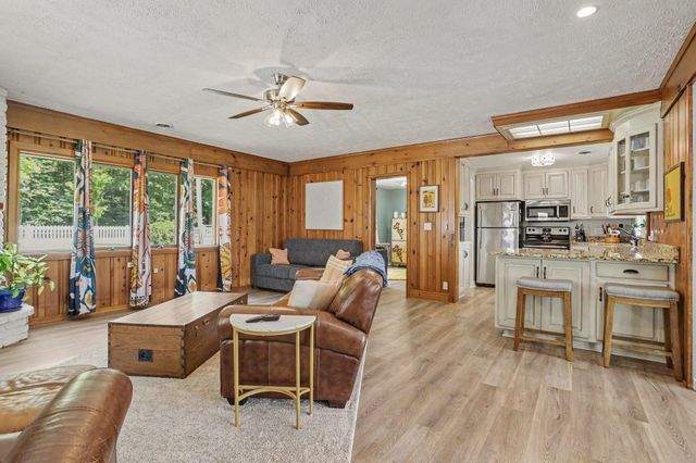 11628 S Lake Chapin Road, Berrien Twp, MI 49103