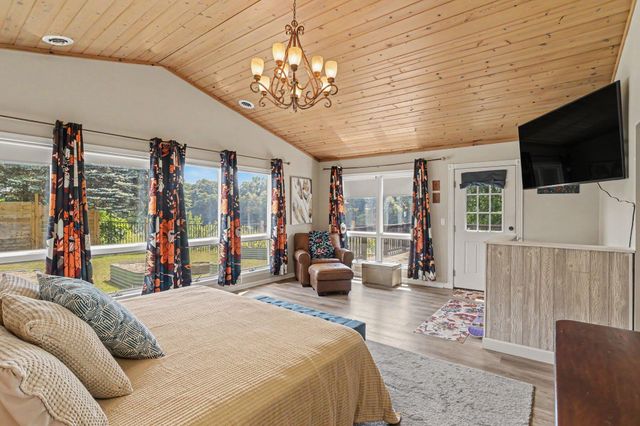 11628 S Lake Chapin Road, Berrien Twp, MI 49103