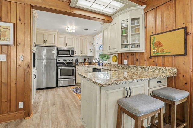 11628 S Lake Chapin Road, Berrien Twp, MI 49103